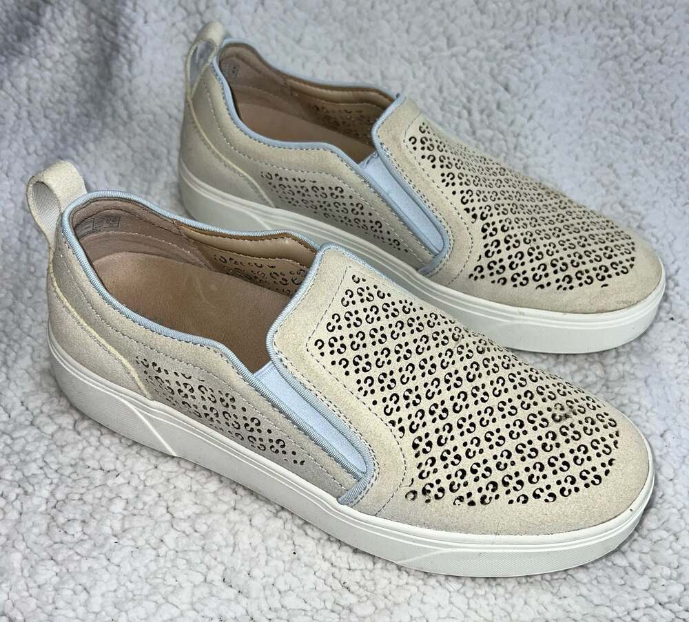 Vionic Kimmie Perf beige Suede platform - Slip On Sneaker - size 8.5 - L8